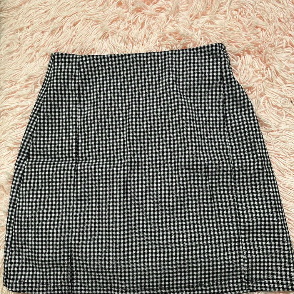 Brandy Melville Black and White Mini Pencil Skirt